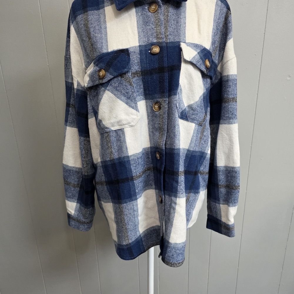 Shein Blue Plaid Shacket - Picture 3 of 13